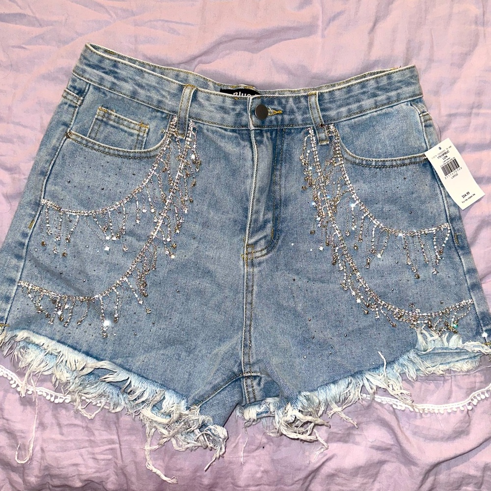Buckle shorts